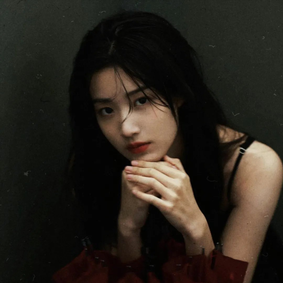 无边春色戏两儍